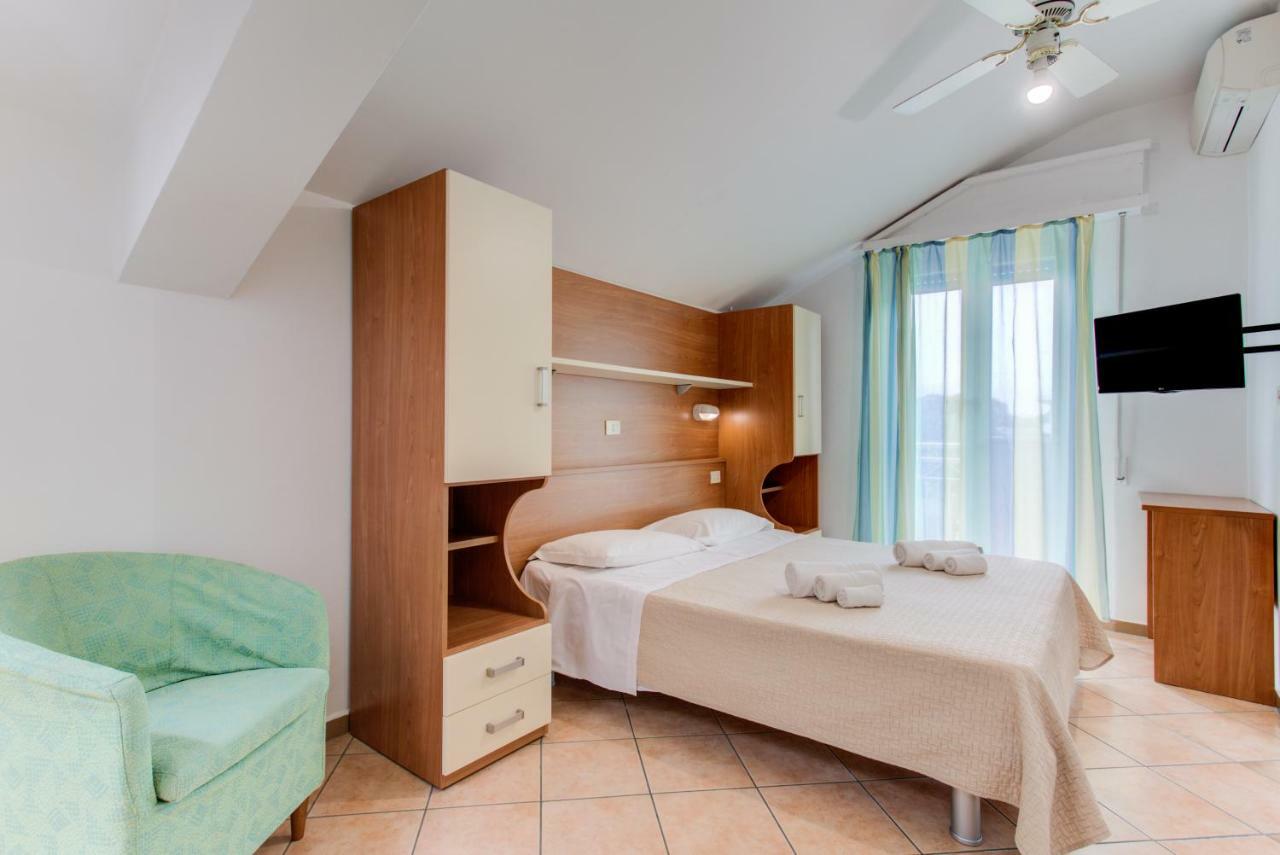Hotel Cimarosa Ριτσιόνε Δωμάτιο φωτογραφία